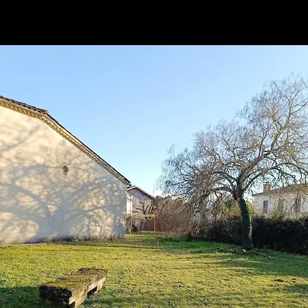 Дом отдыха La Maison Du Bonheur , Maison Billard Et Jaccuzi Captieux
